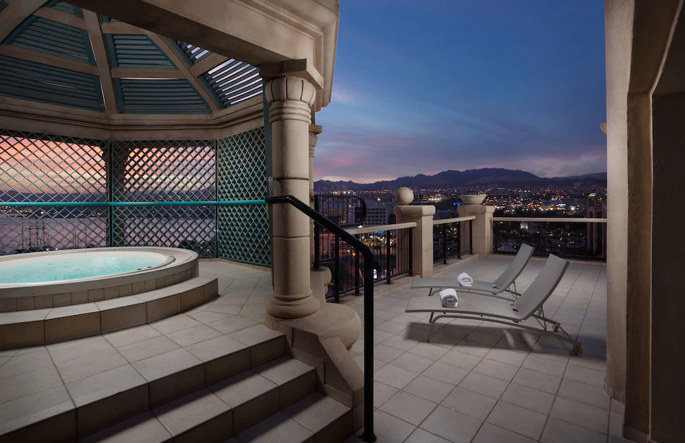 Queen of Sheba where to stay in eilat