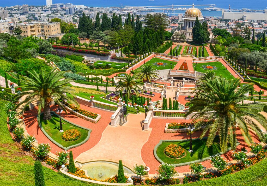 5 reasons to visit akko bahai gardens
